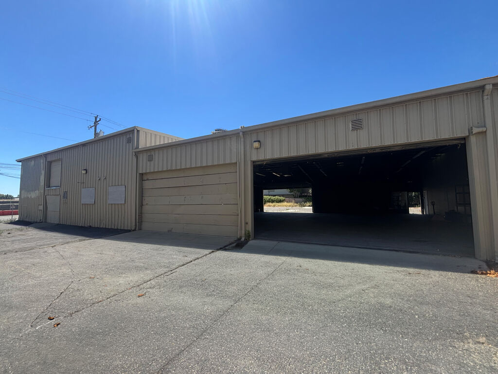 1225 North B Street - Photo 2