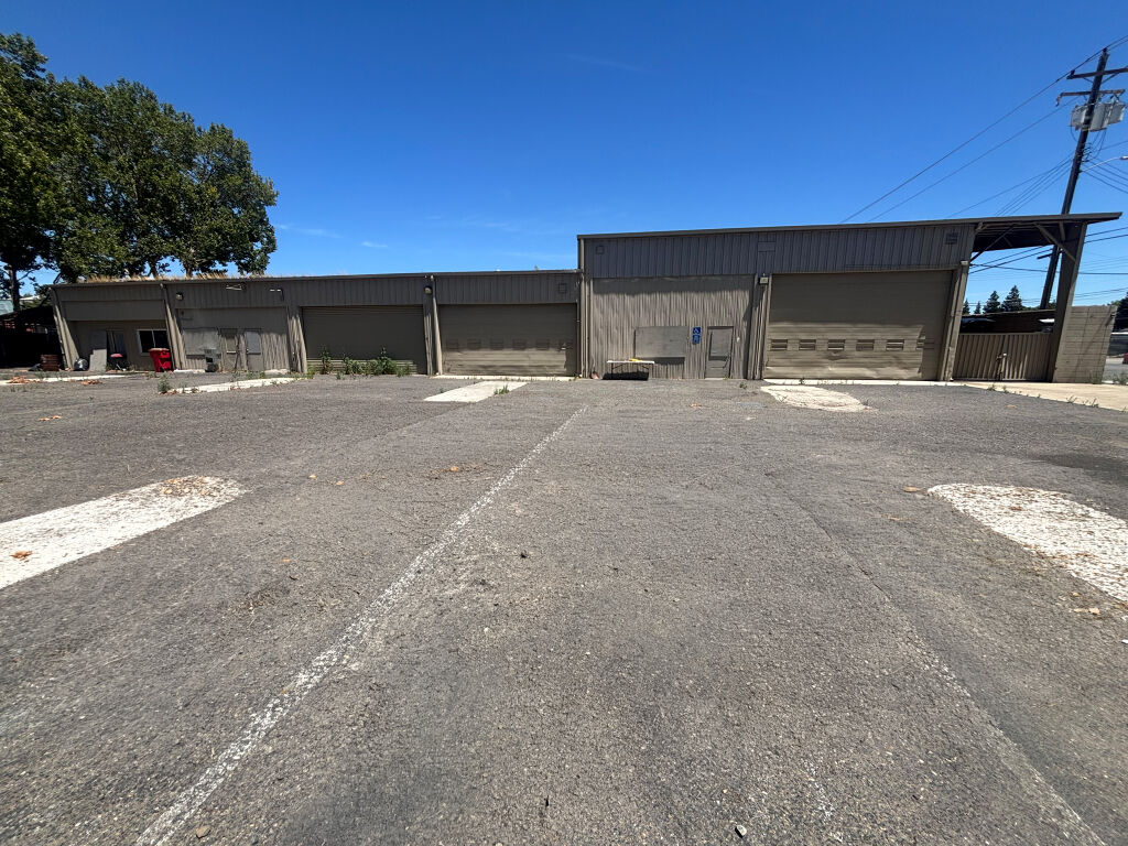 1225 North B Street - Photo 4