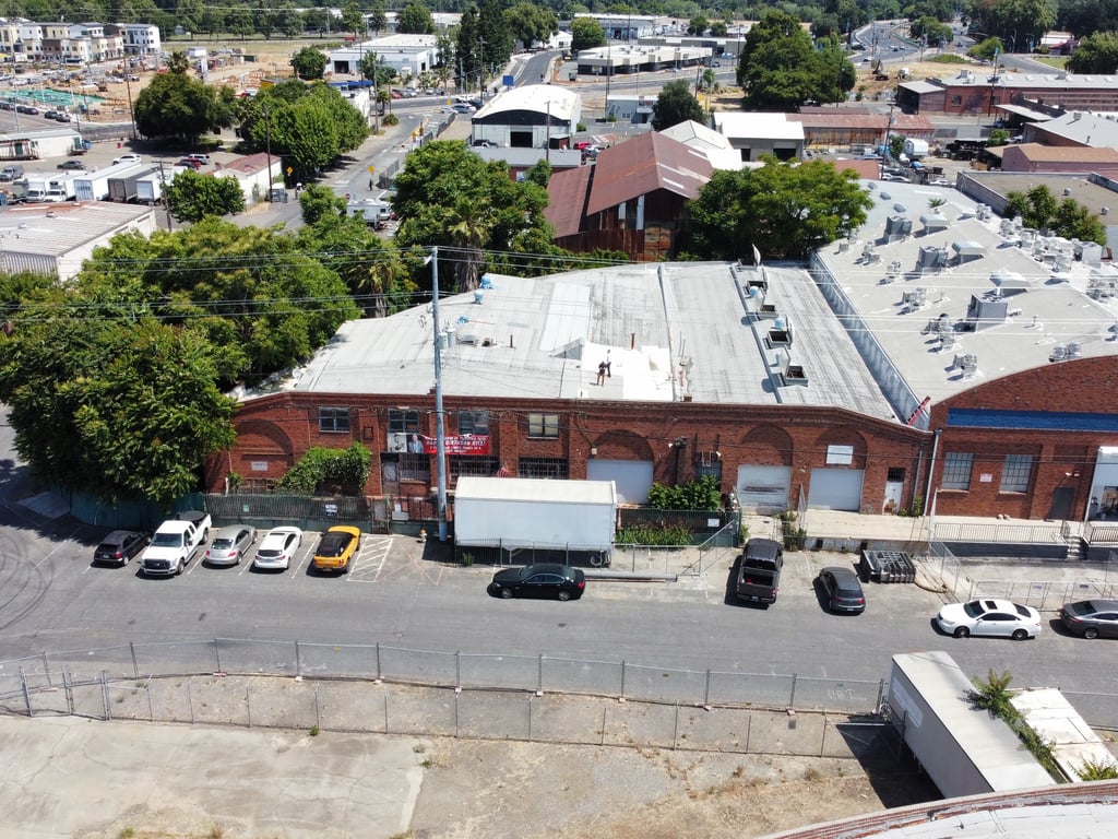1401 North C Street - Photo 2