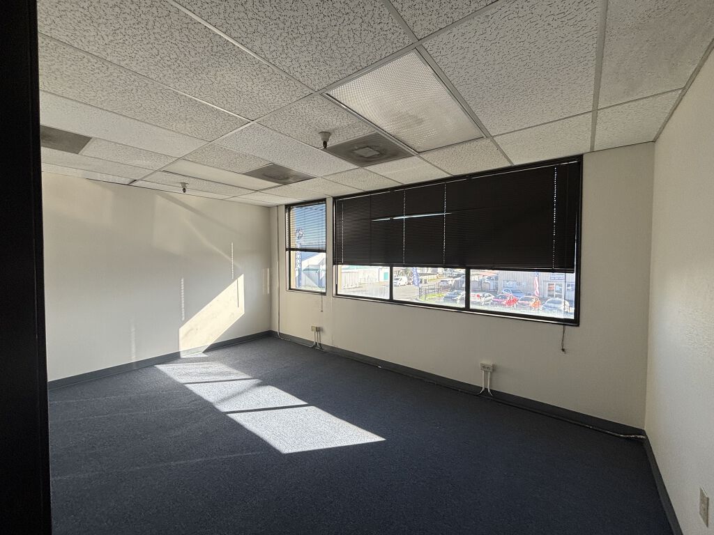 1501 El Camino Ave - Photo 6