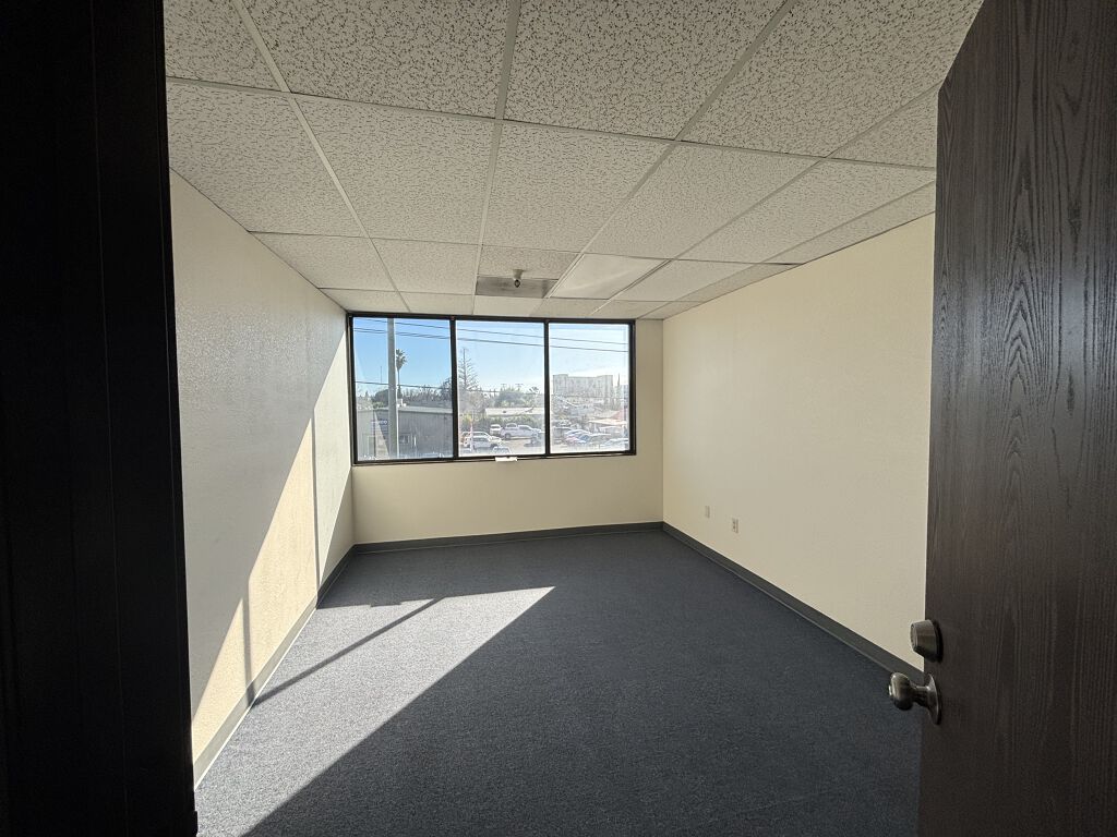 1501 El Camino Ave - Photo 8