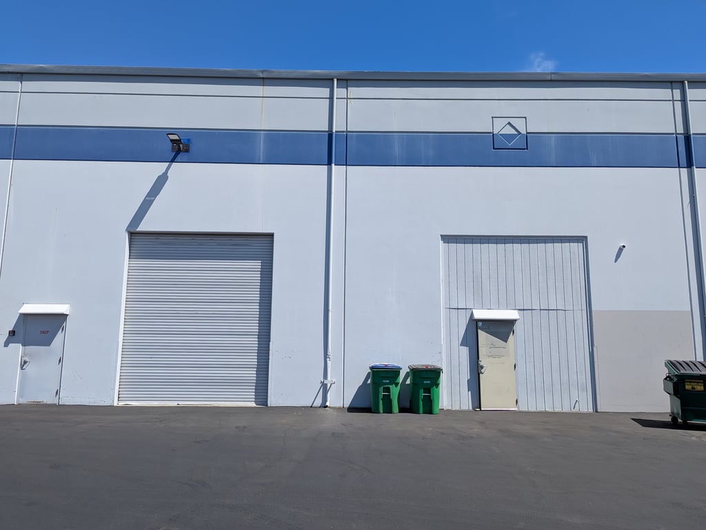 1700 N Market Blvd - Photo 4
