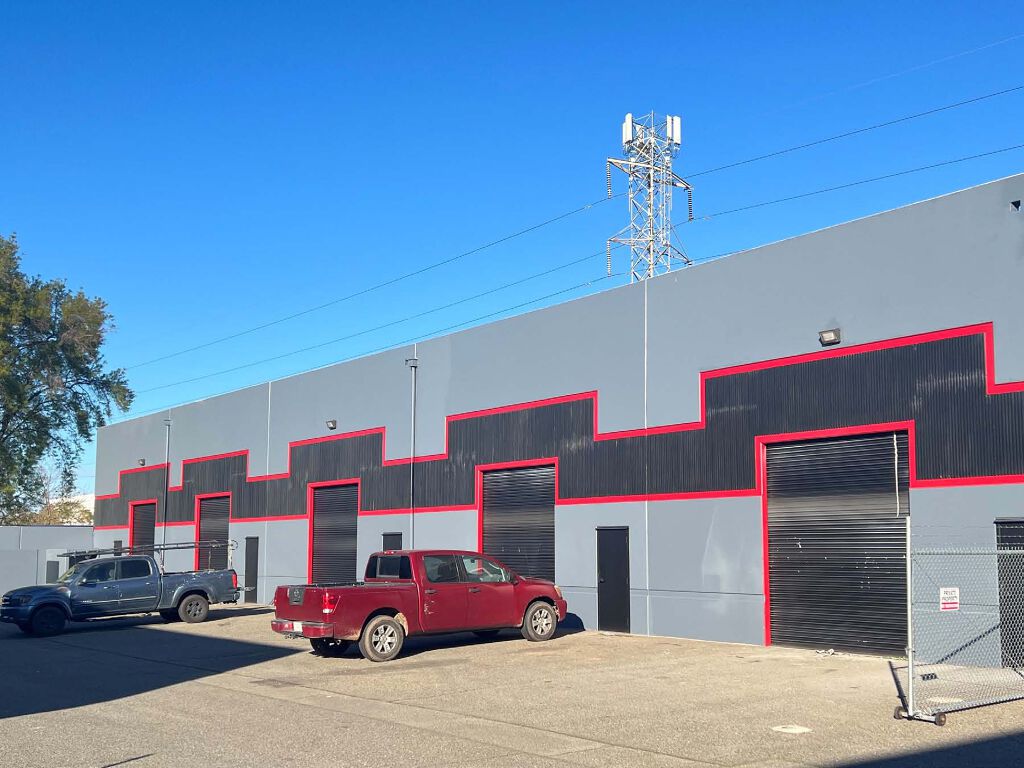 1820 Diesel Dr - Photo 2