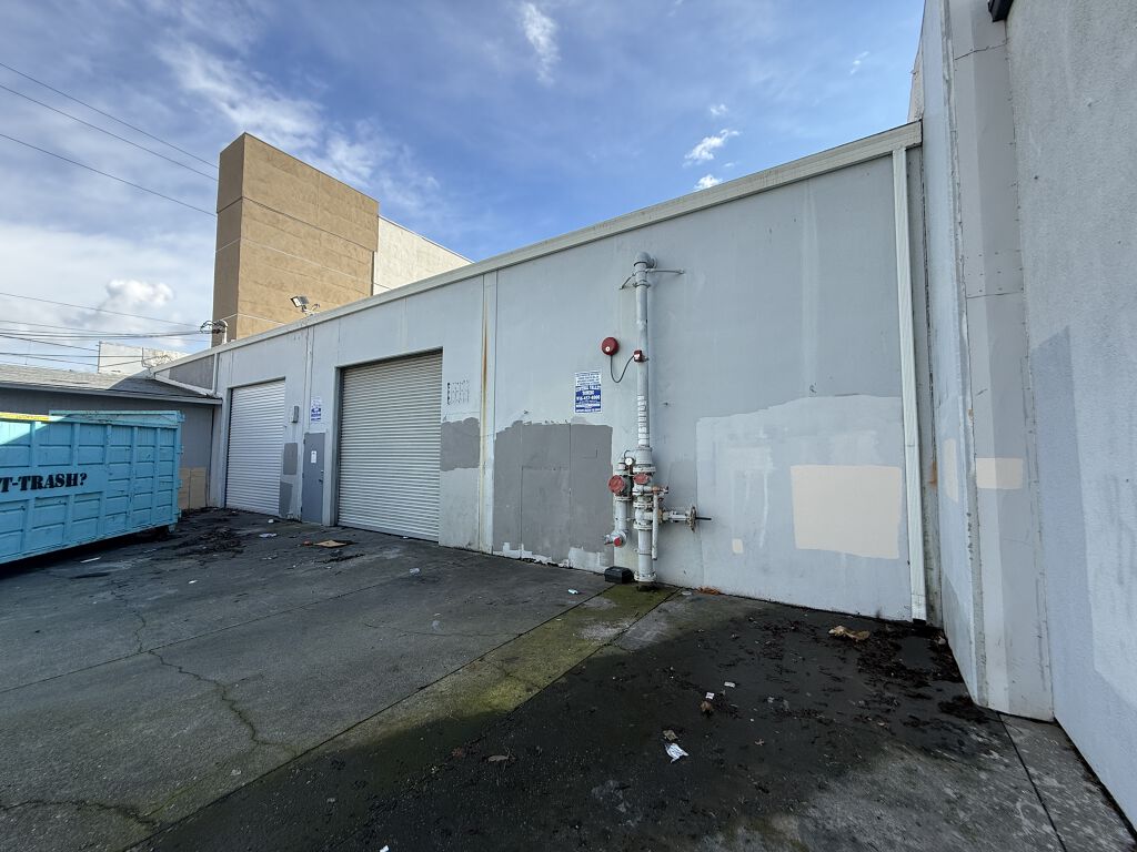 1907 S St - Photo 3
