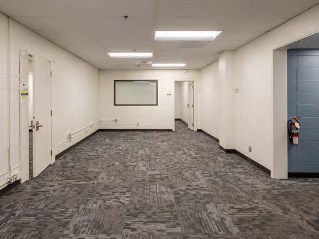 3100 52nd Ave - Photo 4