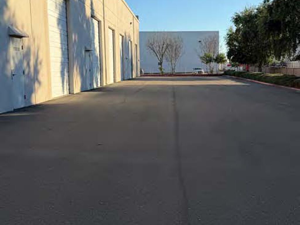 4003 N Freeway Blvd - Photo 8