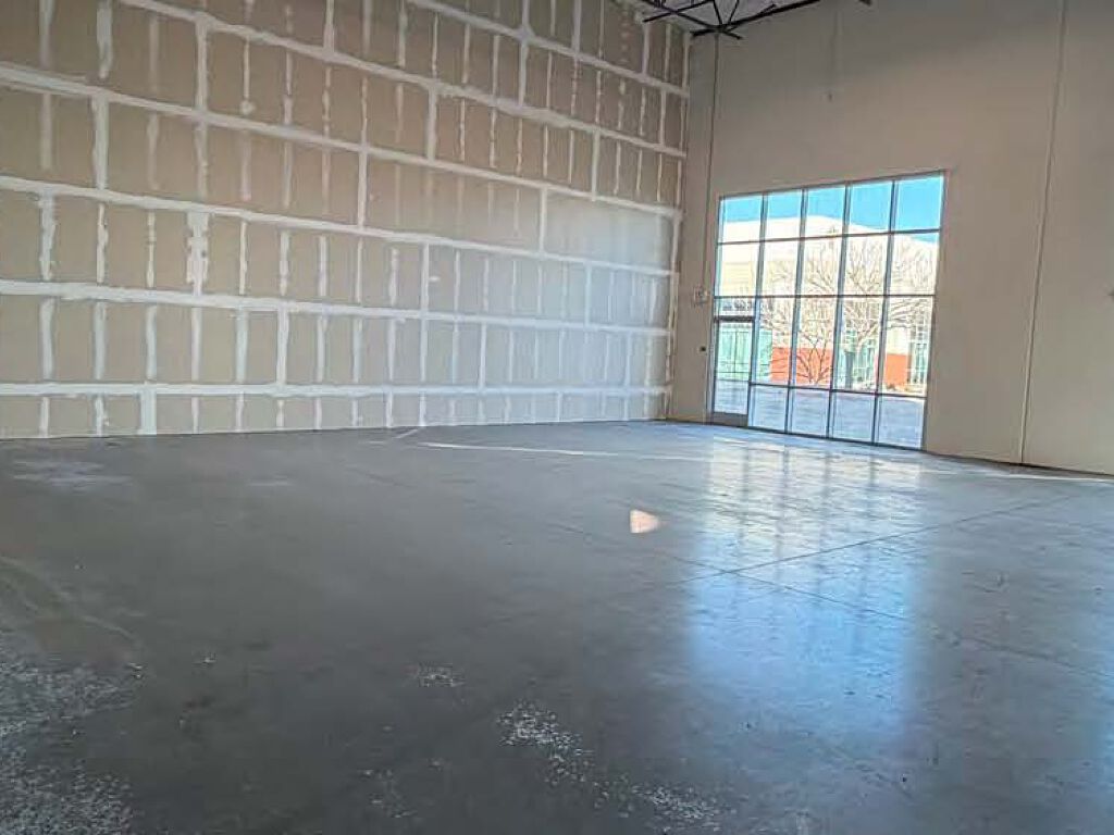 4009 N Freeway Blvd - Photo 3