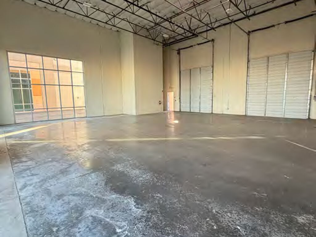 4011 N. Freeway Boulevard - Photo 6