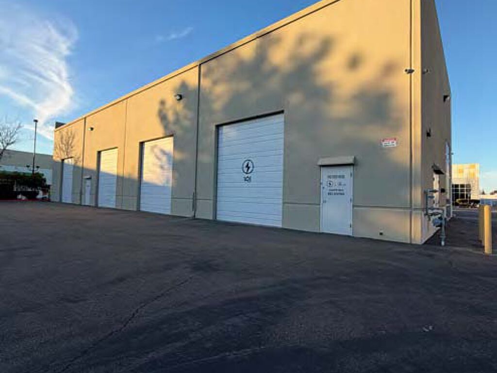4015 N Freeway Blvd - Photo 8