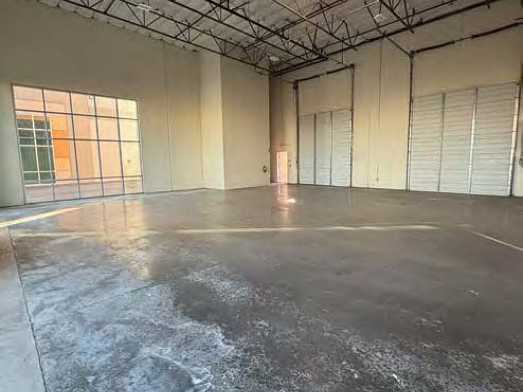 4021 N Freeway Blvd - Photo 6