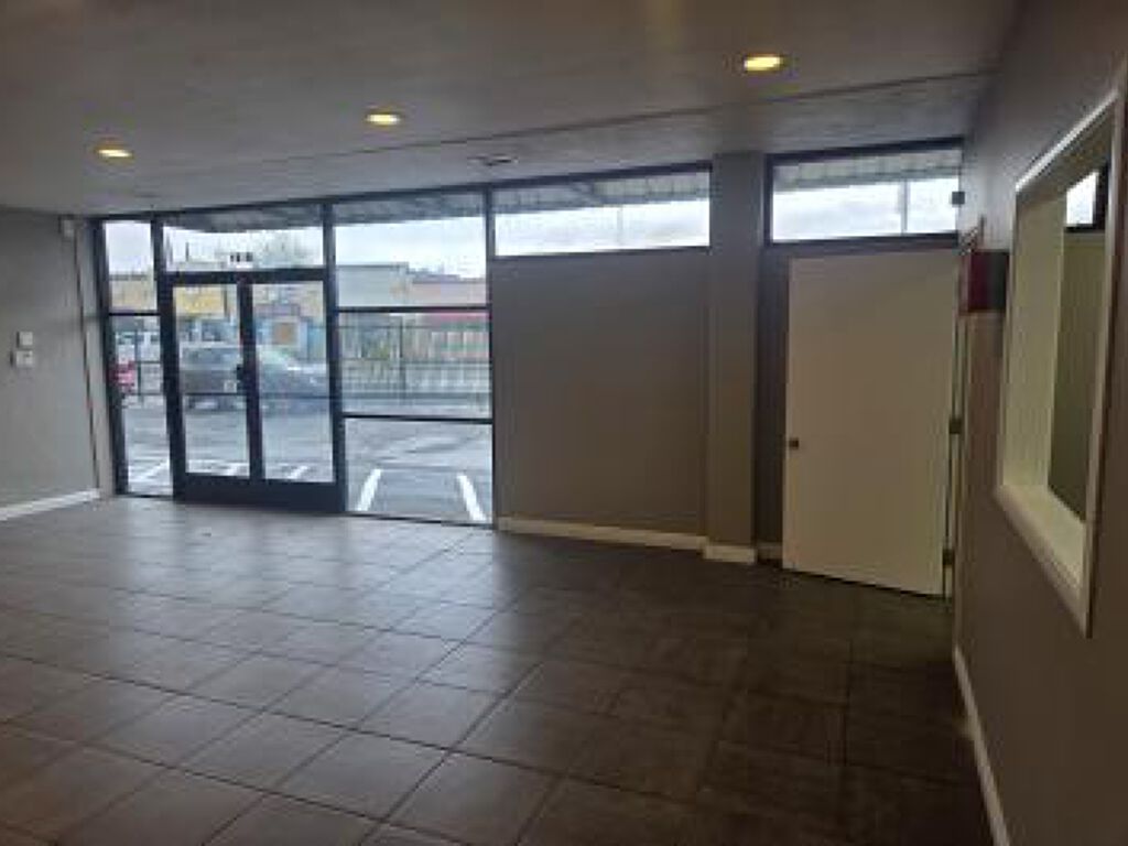4101 Franklin Blvd. - Photo 4
