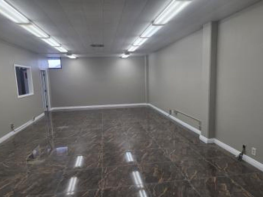 4101 Franklin Blvd. - Photo 5