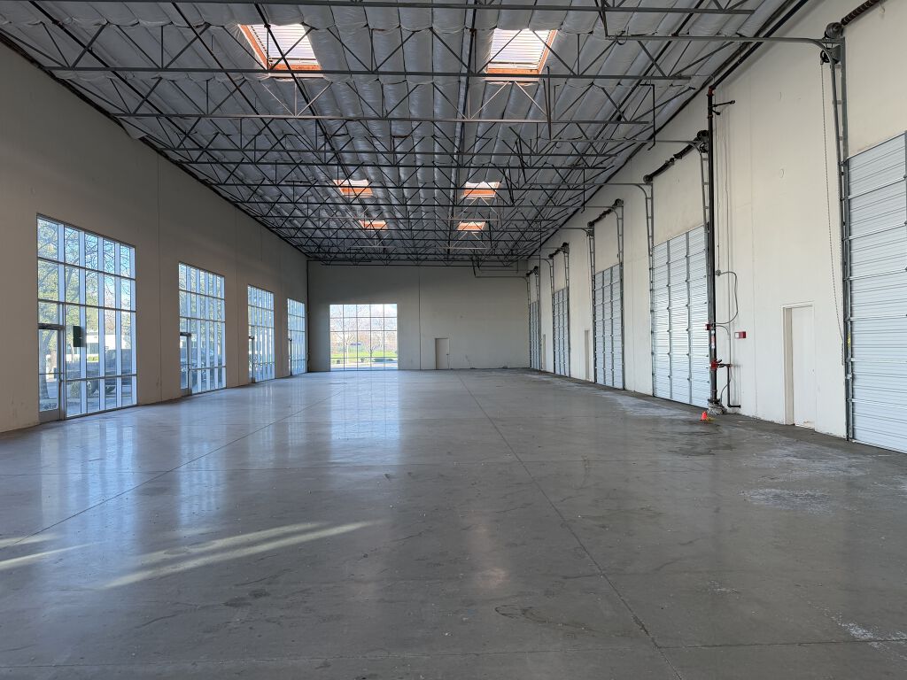 4221 N Freeway Blvd - Photo 7