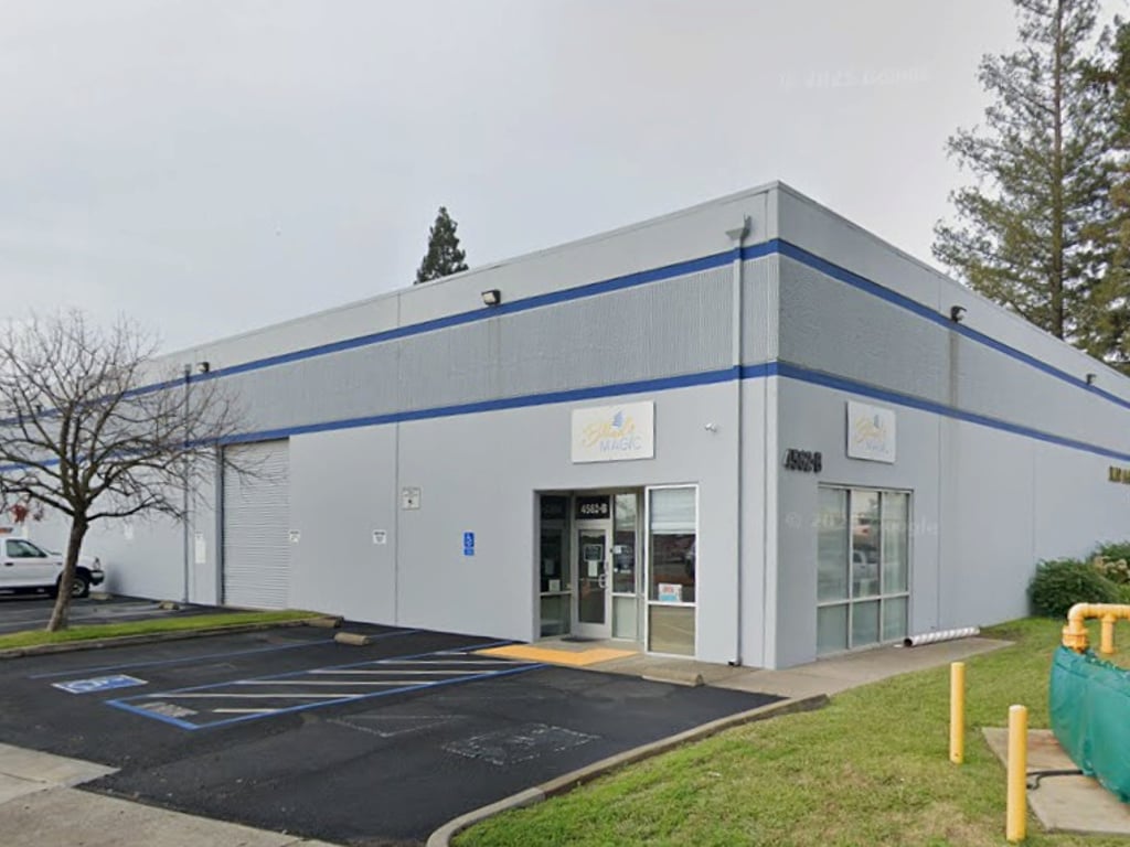 4562 Roseville Road, Suite B - Photo 4