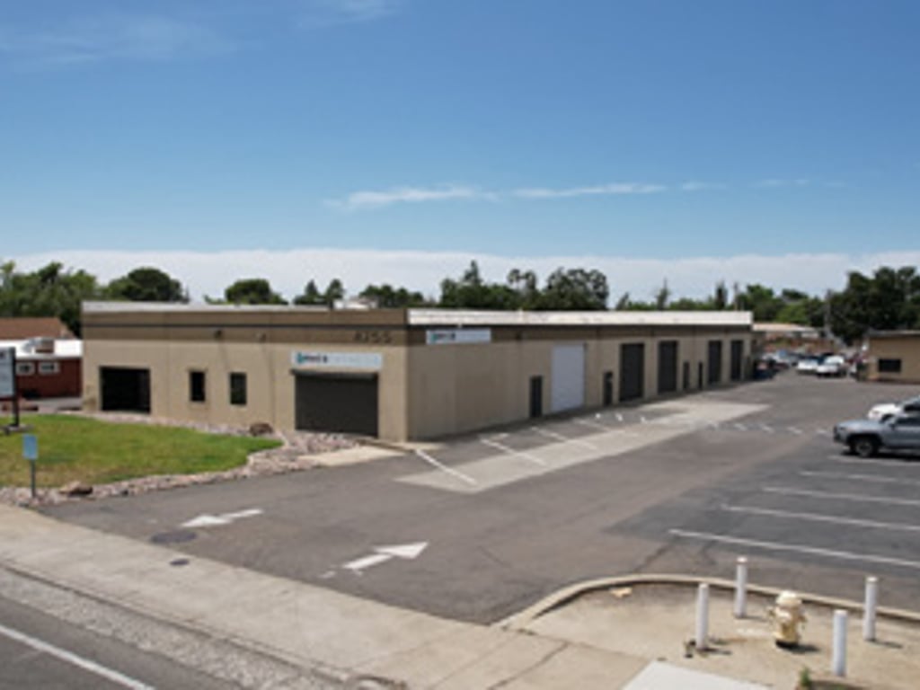 4755 Auburn Blvd - Photo 2