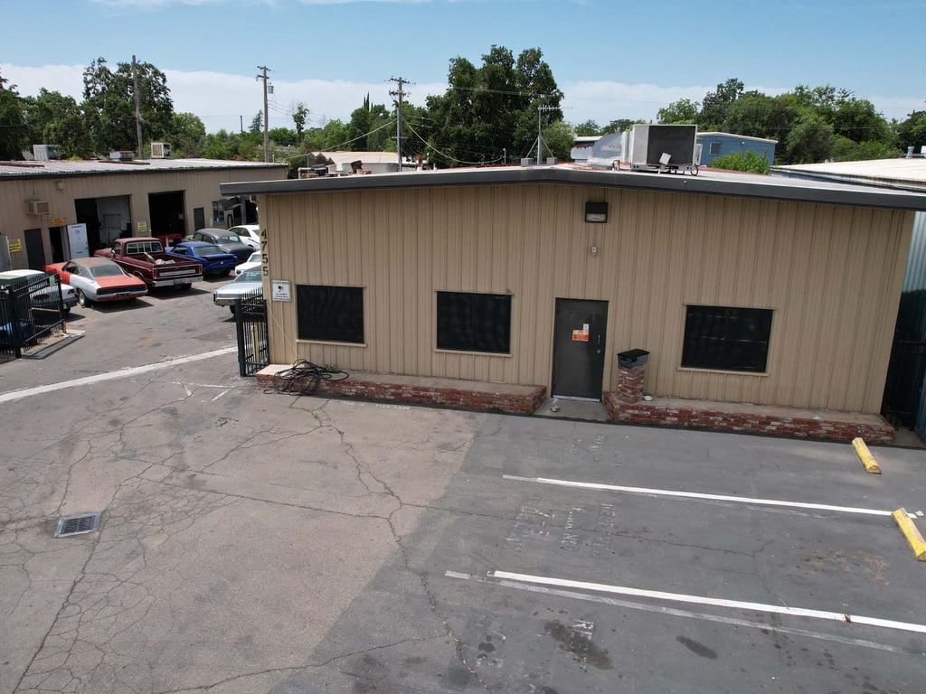 4755 Auburn Blvd - Photo 4