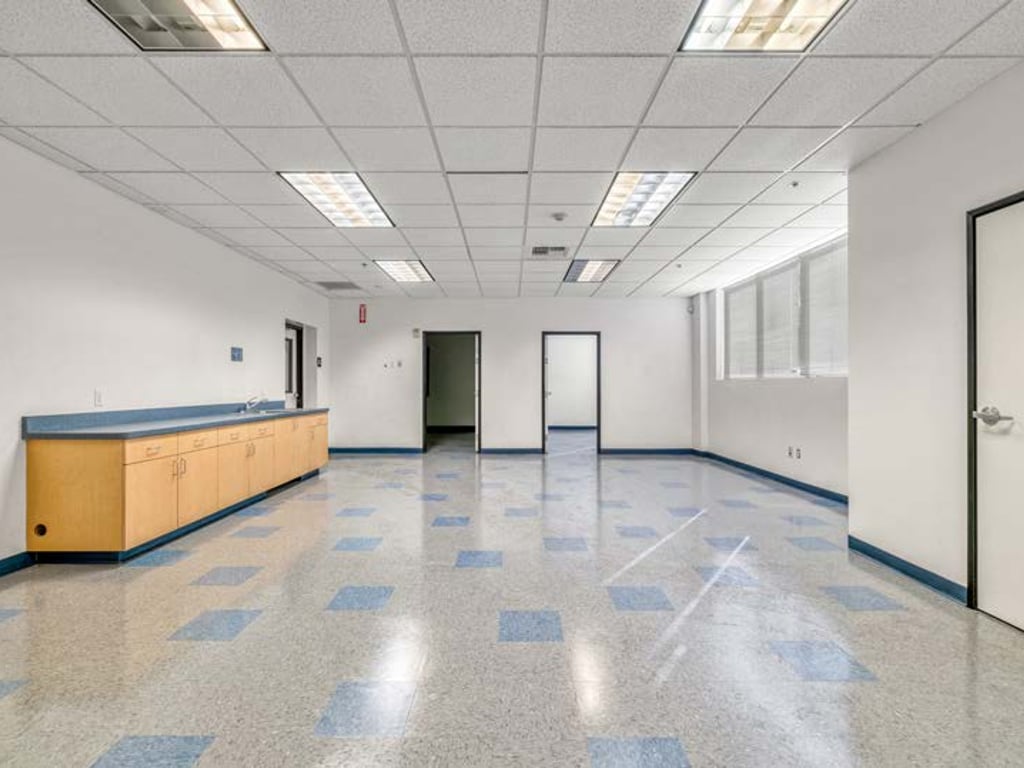 4800 Lang Avenue - Photo 6