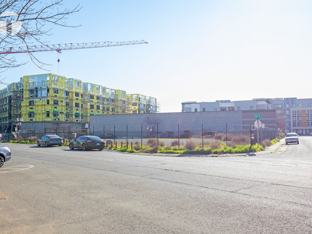 66th  &  6500 Elvas Ave - Photo 6