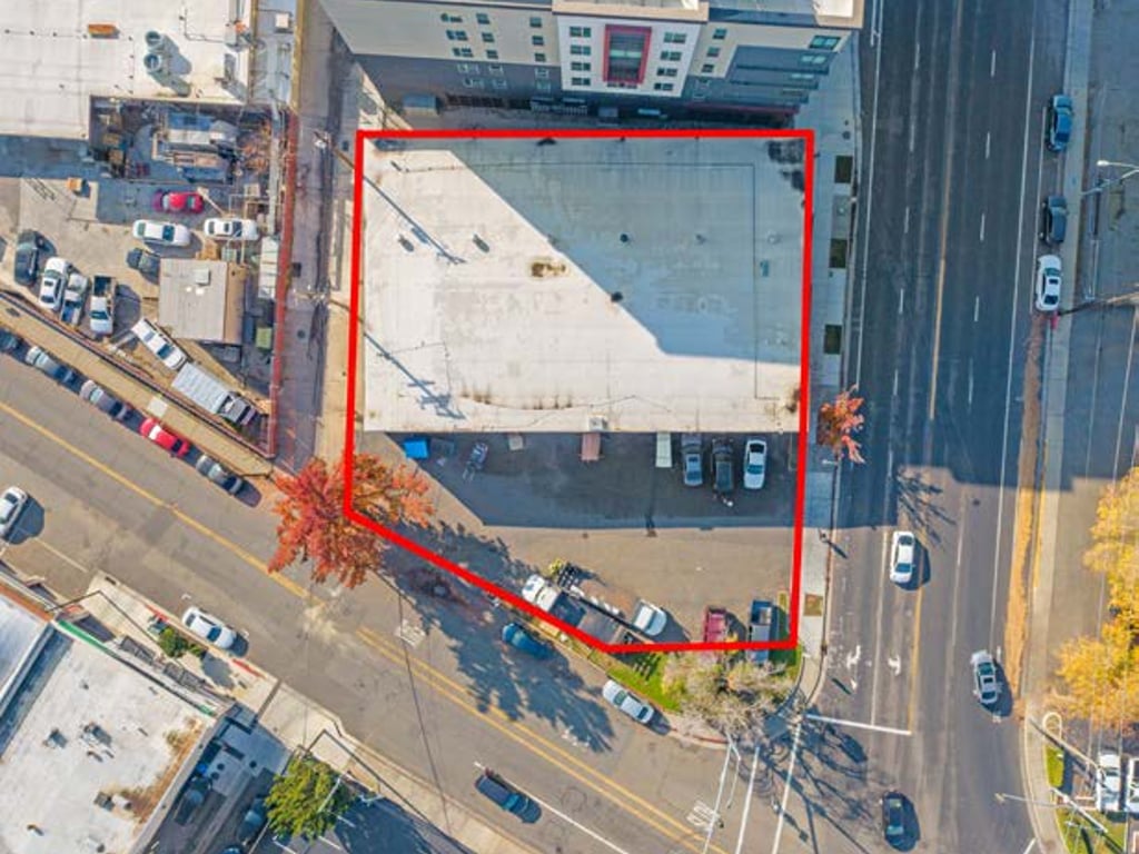66th Street & Elvas Avenue - Photo 3