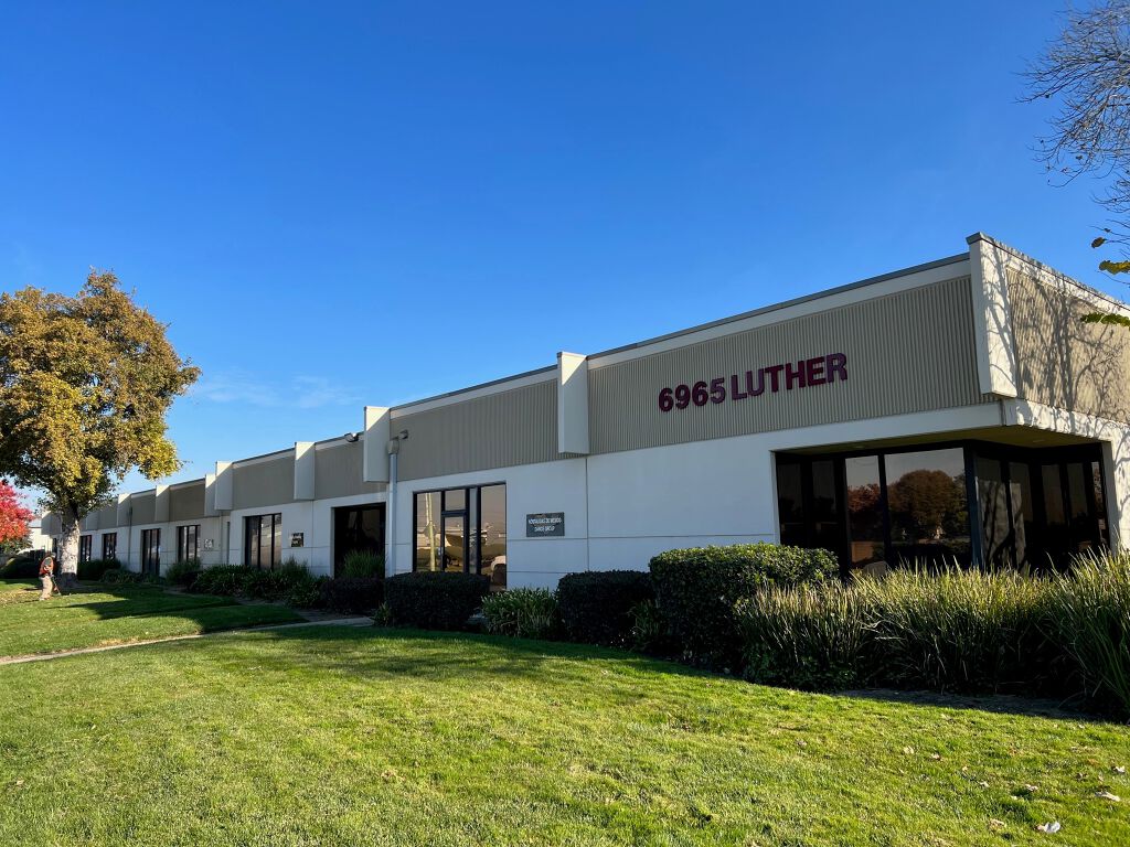 6965 Luther Dr, Sacramento