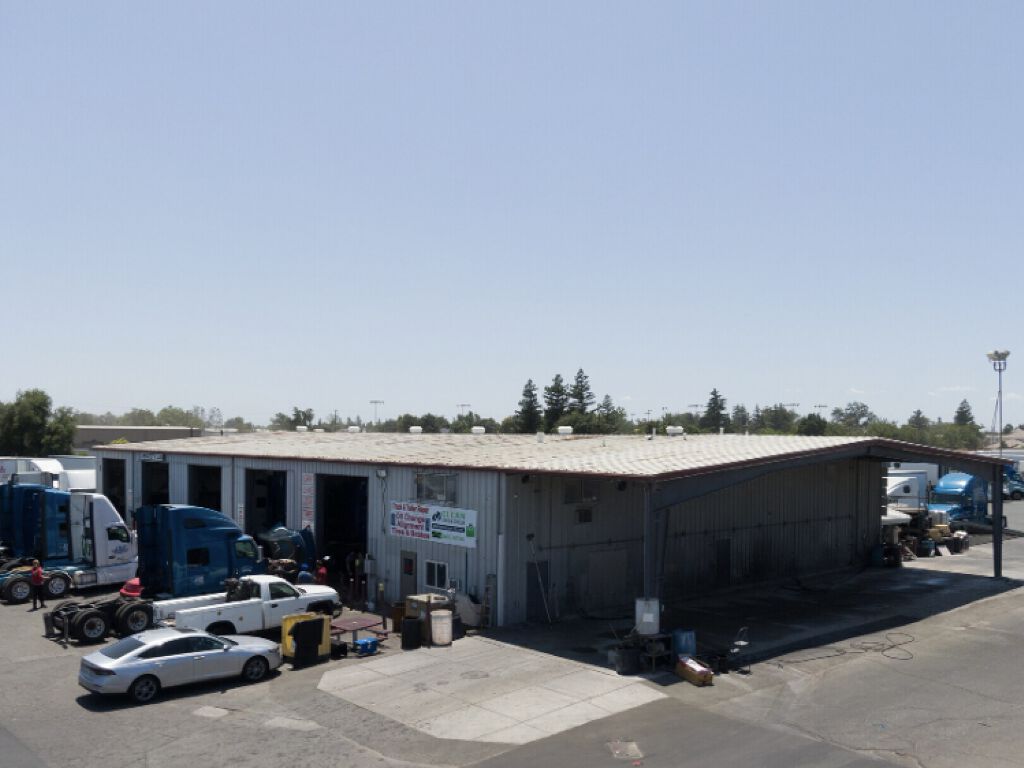 7080 Florin Perkins Rd - Photo 2
