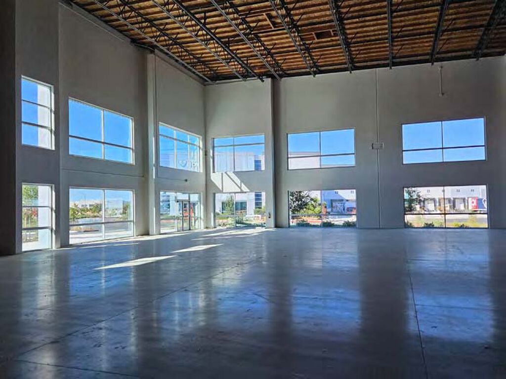 7810 Metro Air Pkwy - Photo 2
