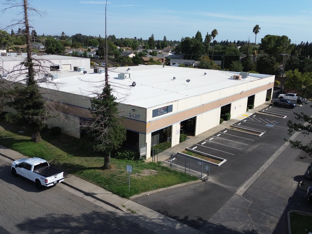 8400 Carbide Ct - Photo 2