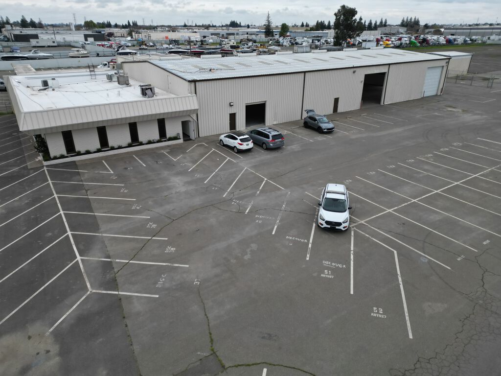 8732 Fruitridge Rd, Sacramento