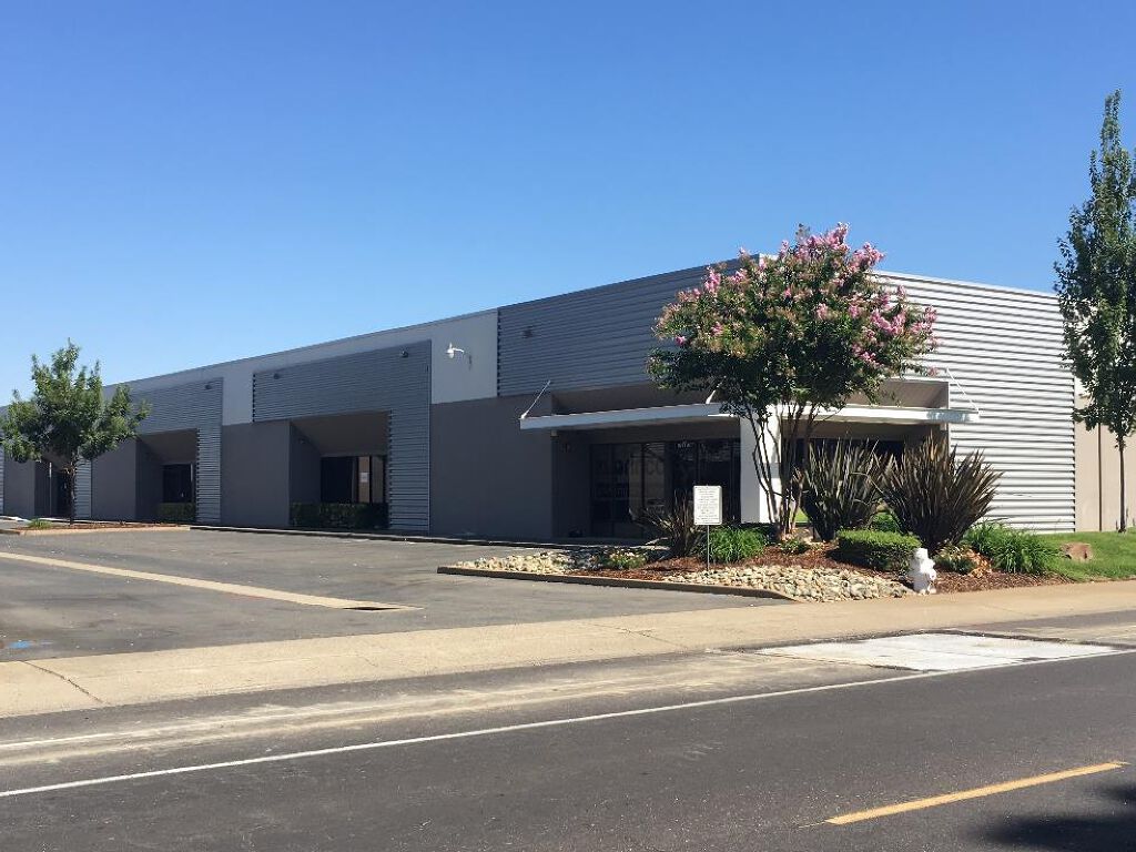 9727 Business Park Dr - Photo 2